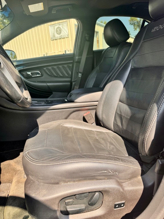 2015 Ford Taurus Image 11