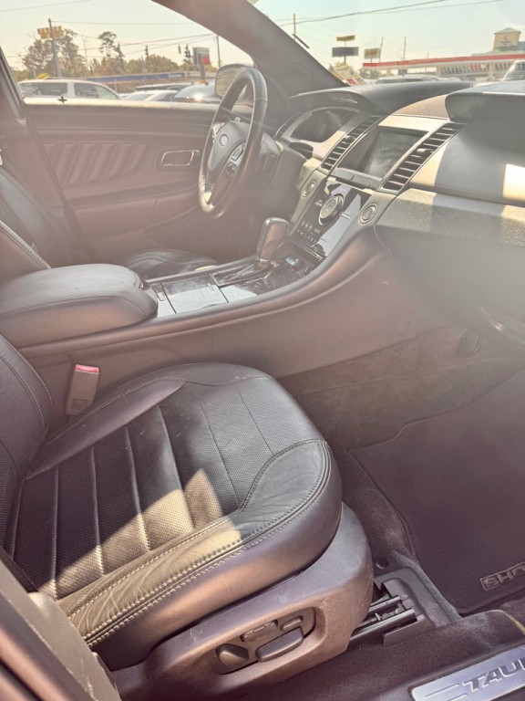 2015 Ford Taurus Image 13