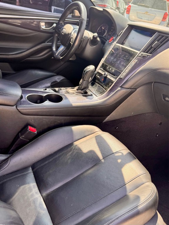 2017 INFINITI Q60 Image 13