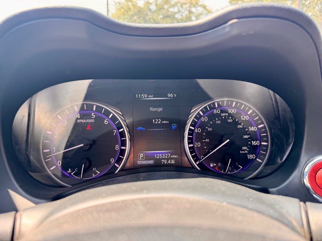 2017 INFINITI Q60 Image 15