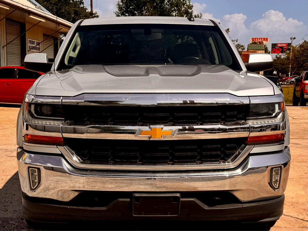 2018 Chevrolet Silverado 1500 Image 2