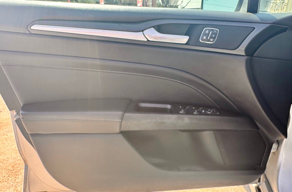 2019 Ford Fusion Image 10