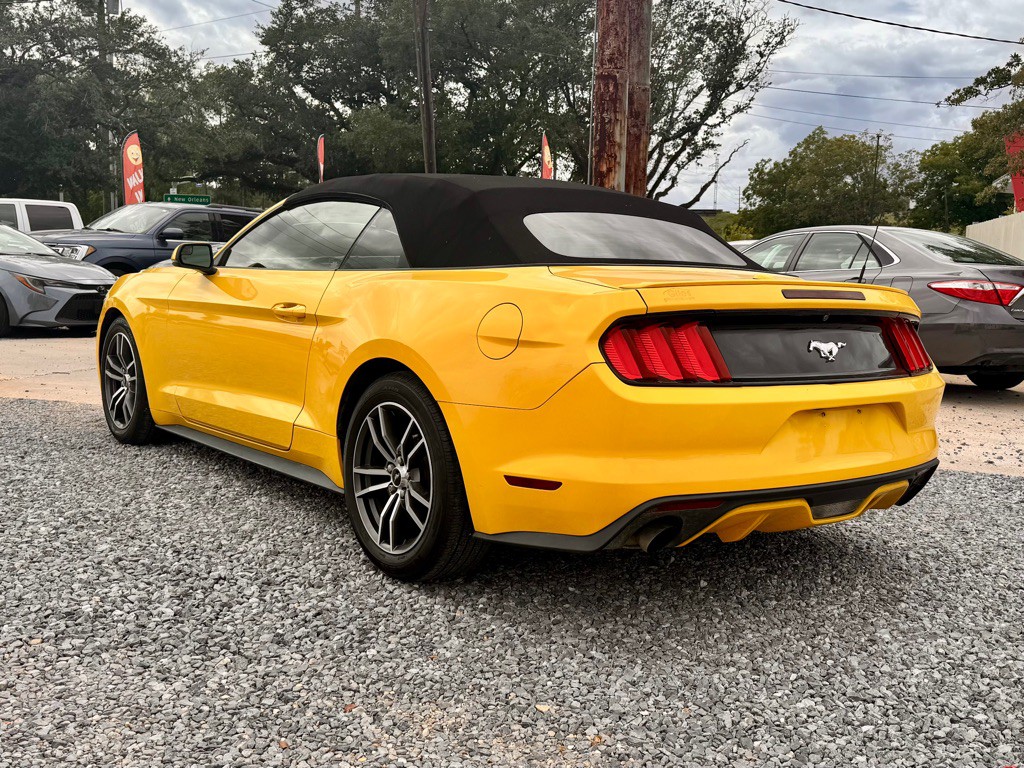 2017 Ford Mustang Image 7