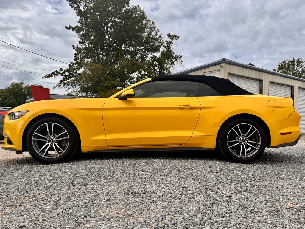2017 Ford Mustang Image 8
