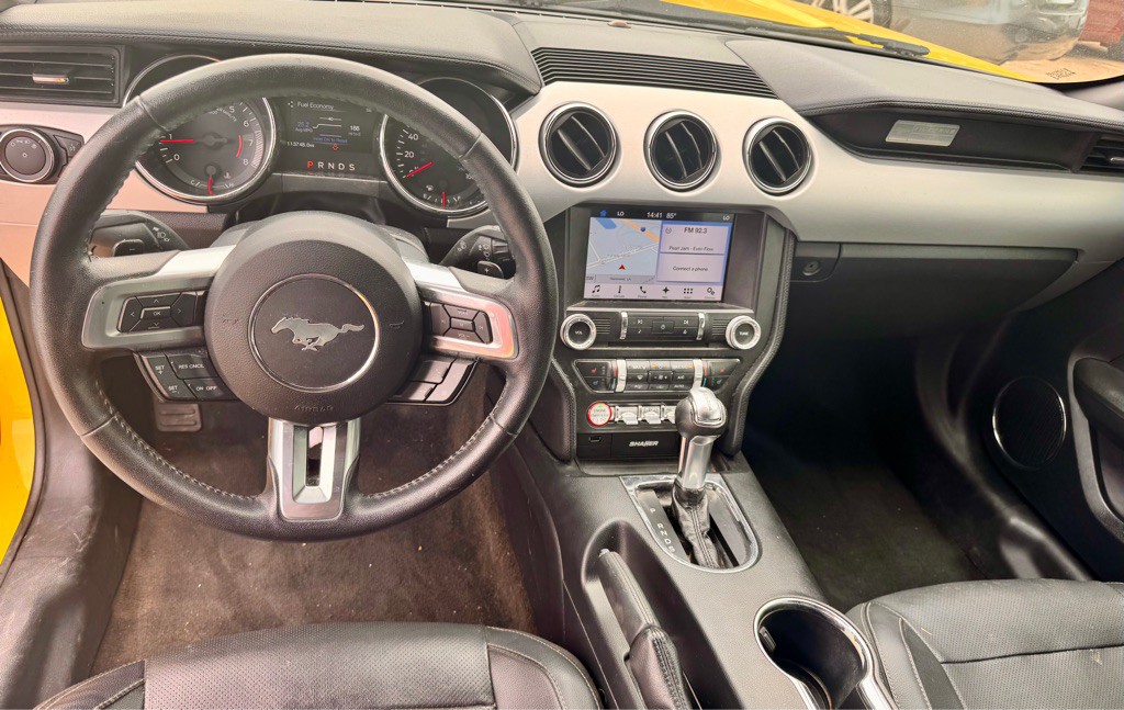 2017 Ford Mustang Image 12
