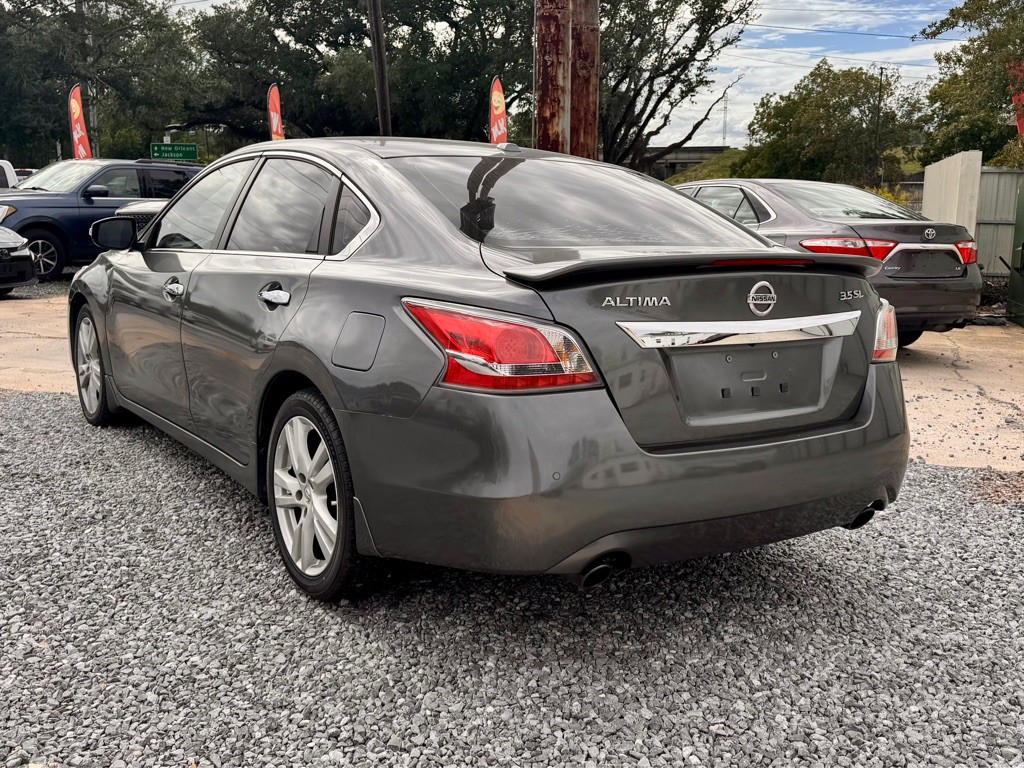 2015 Nissan Altima Image 7