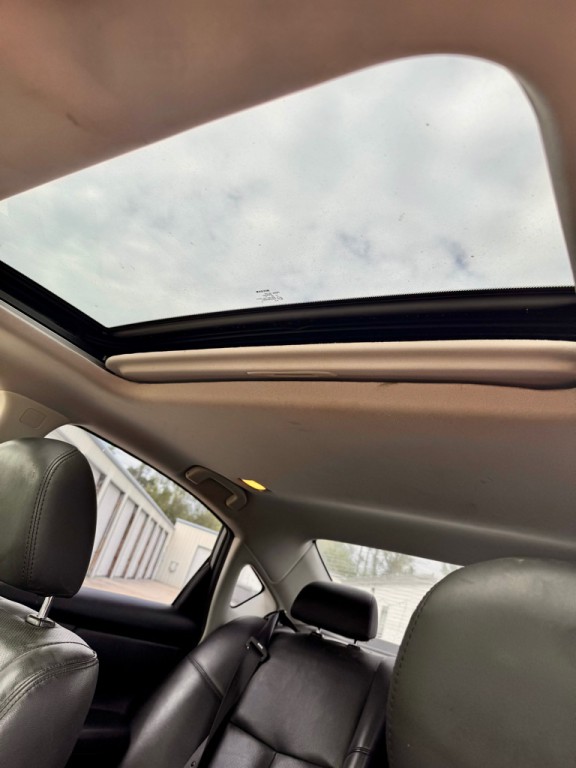 2015 Nissan Altima Image 16