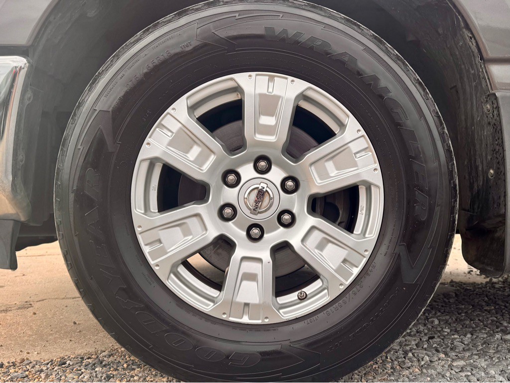 2019 Nissan Titan Image 9