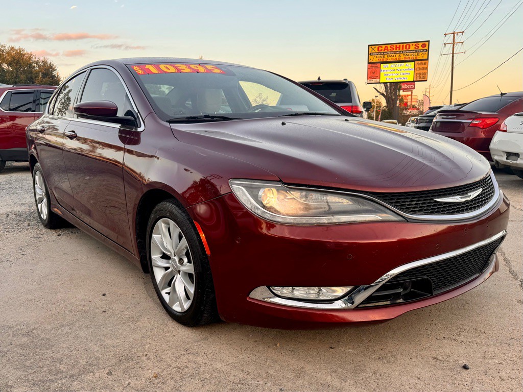 2015 Chrysler 200 Image 3
