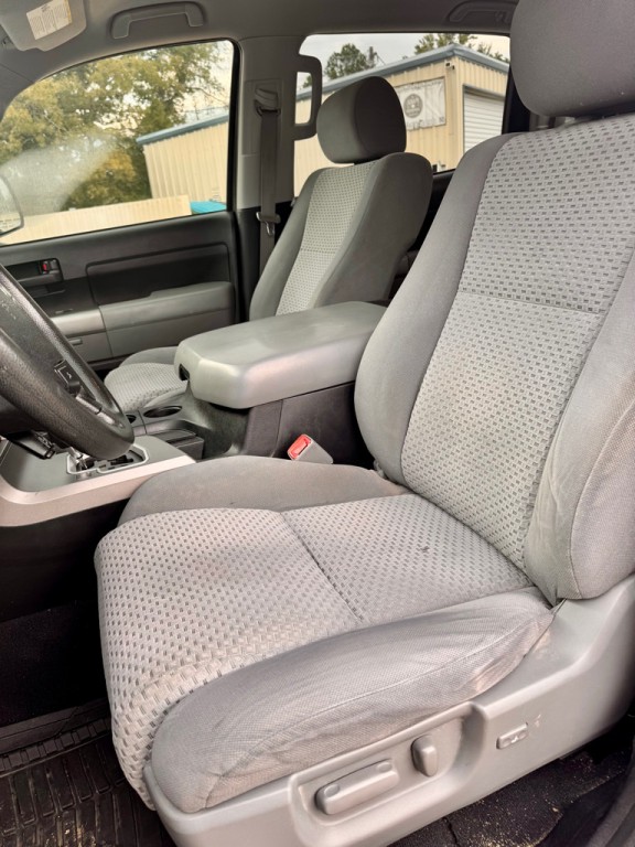 2012 Toyota Tundra Image 11