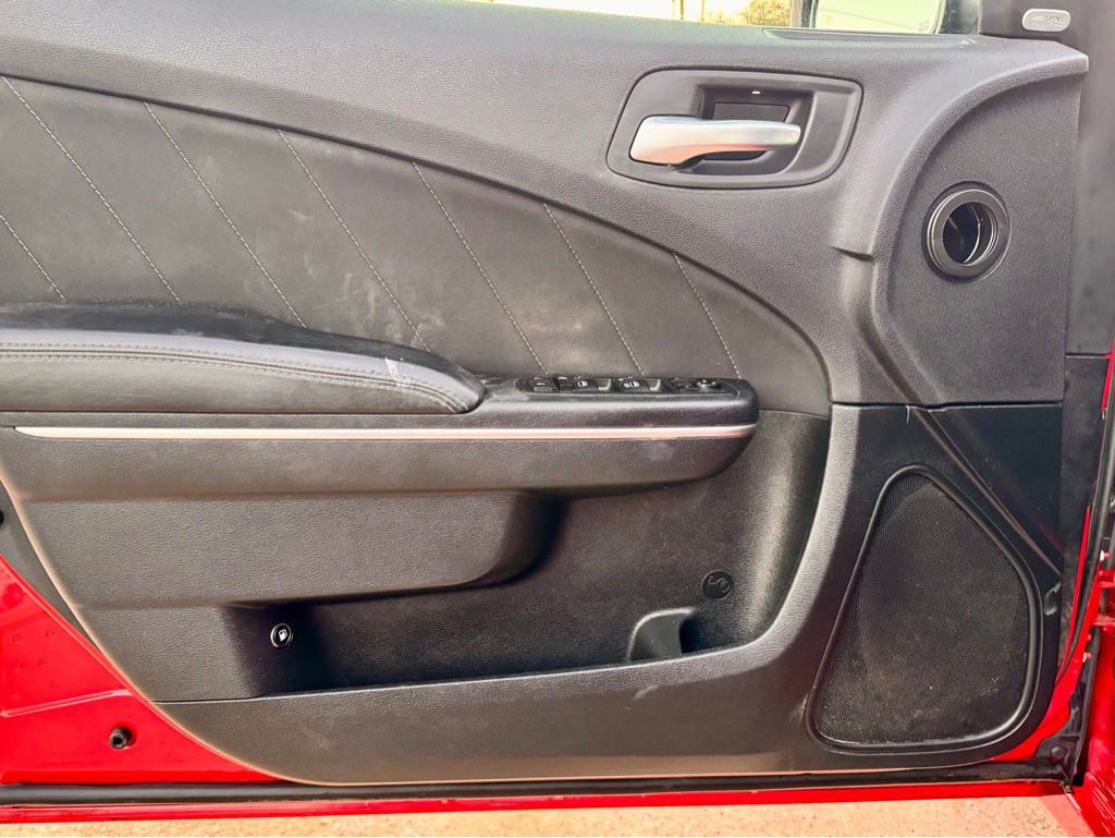 2016 Dodge Charger Image 10
