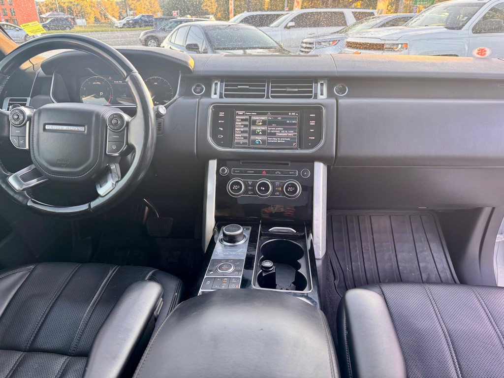 2015 Land Rover Range Rover Image 12