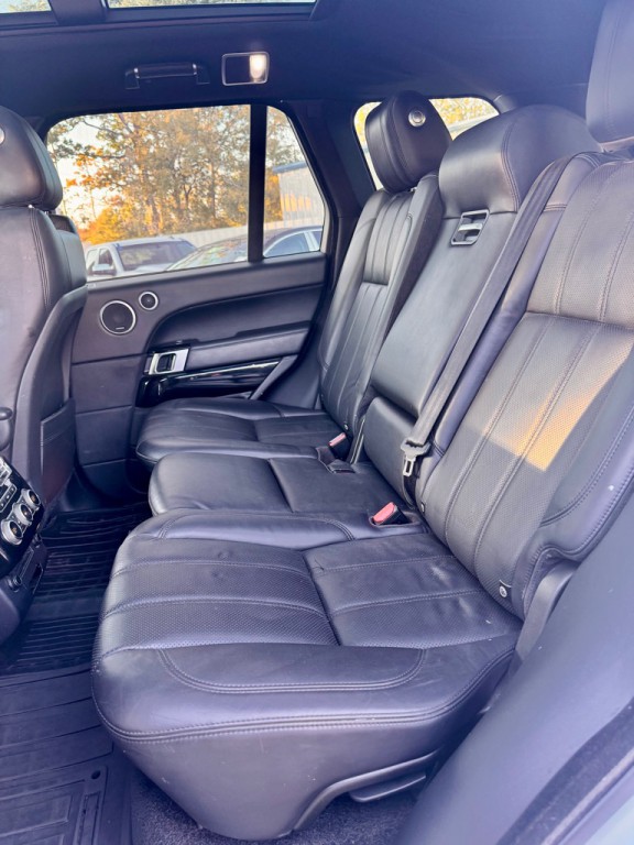 2015 Land Rover Range Rover Image 14