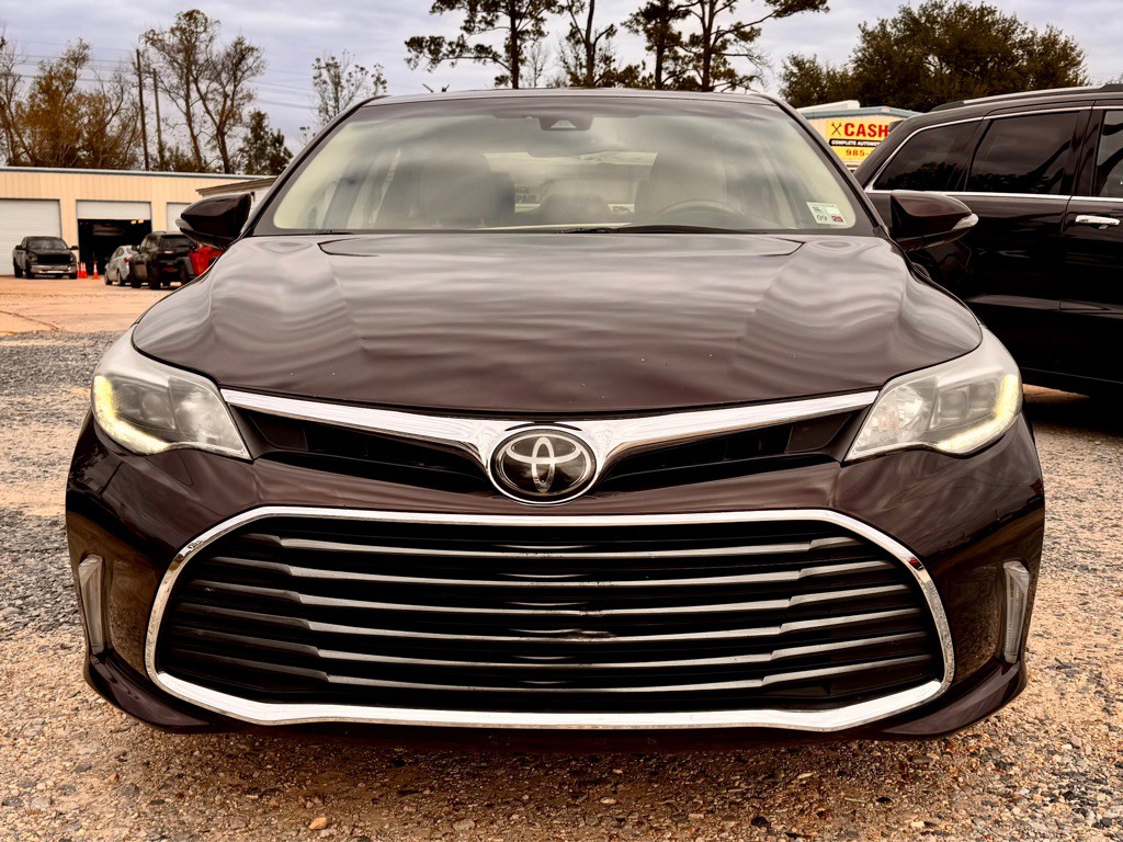 2018 Toyota Avalon Image 2
