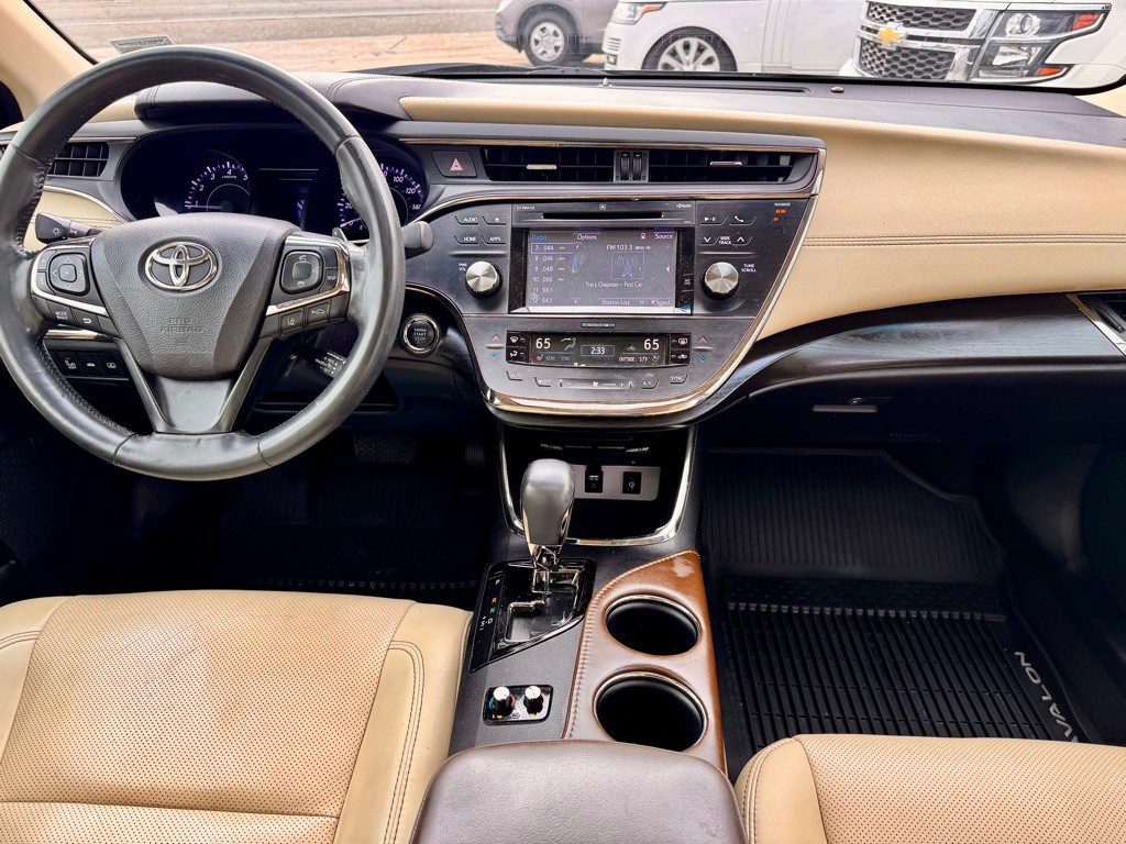 2018 Toyota Avalon Image 12