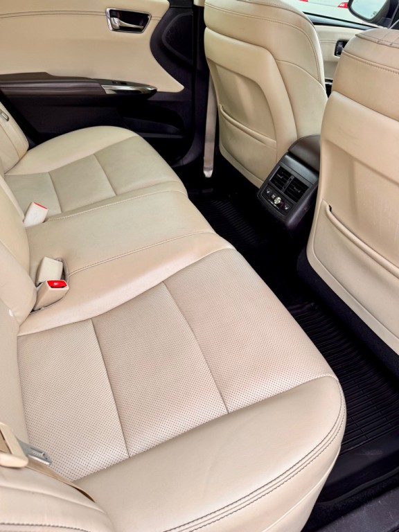 2018 Toyota Avalon Image 15