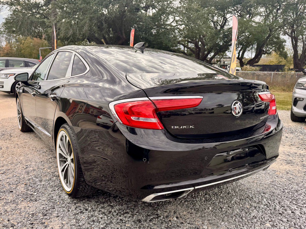 2017 Buick Lacrosse Image 7