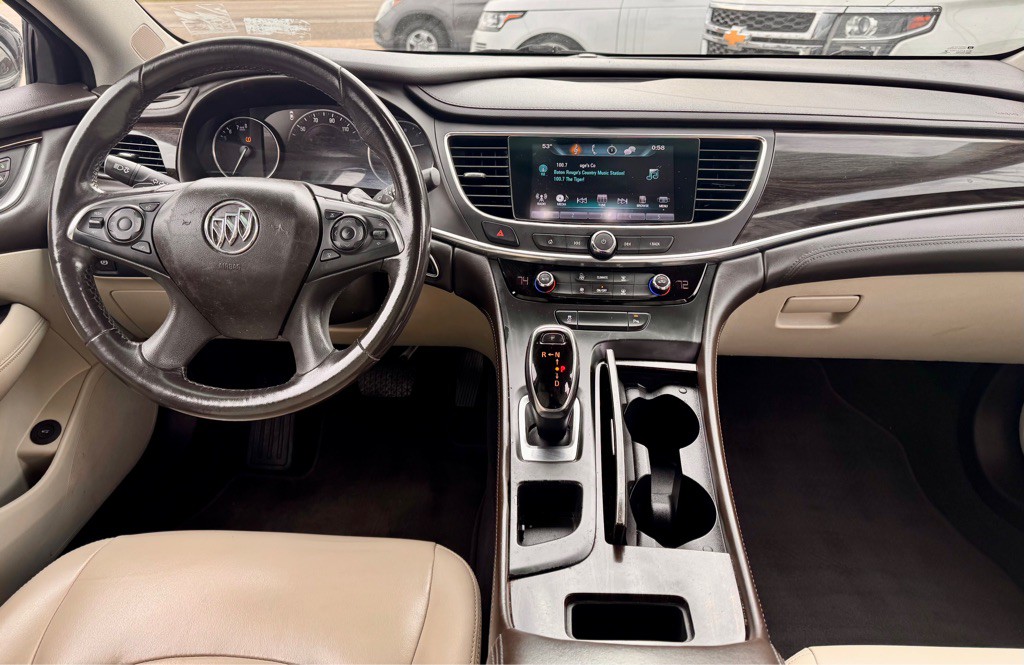 2017 Buick Lacrosse Image 12