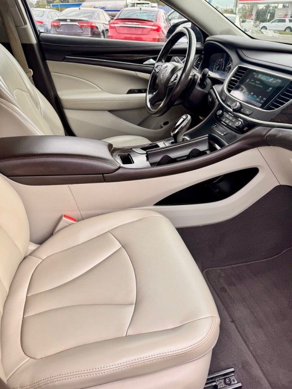2017 Buick Lacrosse Image 13