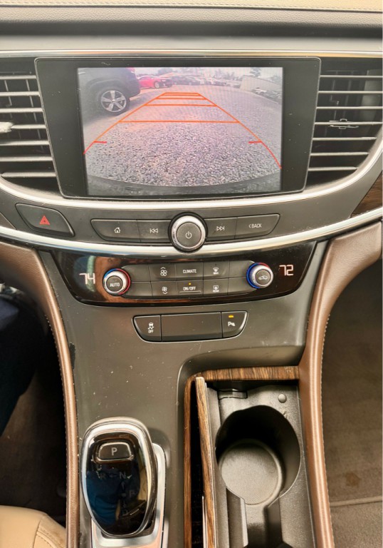 2017 Buick Lacrosse Image 16