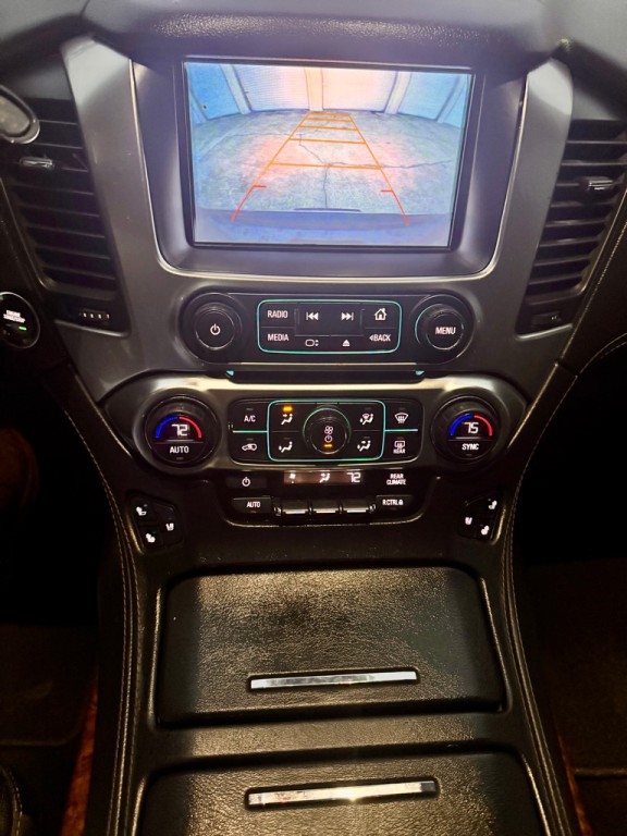 2017 Chevrolet Tahoe Image 17