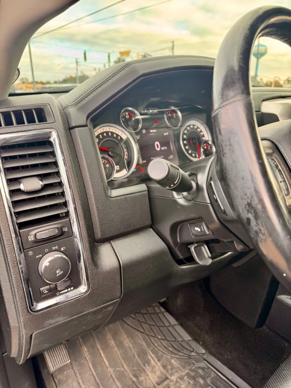 2016 RAM 1500 Image 17