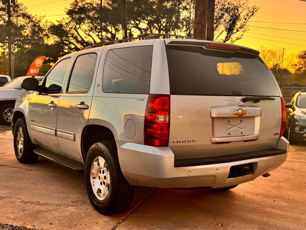 2011 Chevrolet Tahoe Image 7