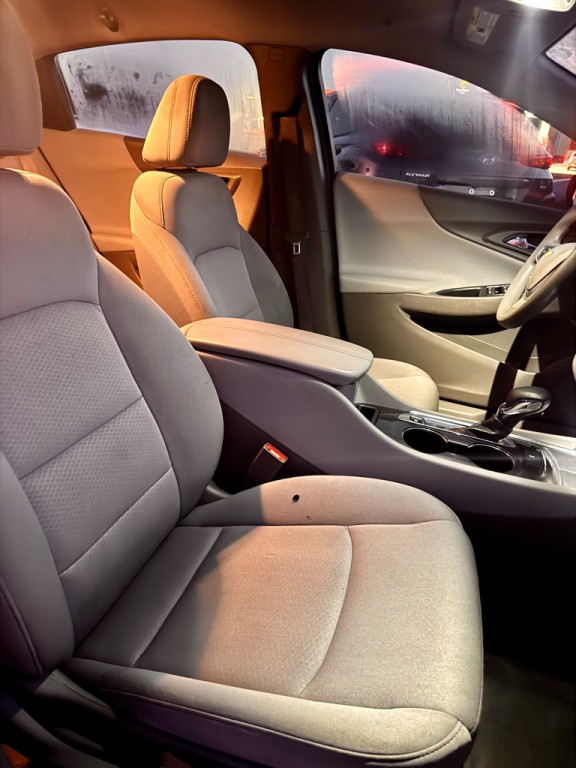 2022 Chevrolet Malibu Image 12