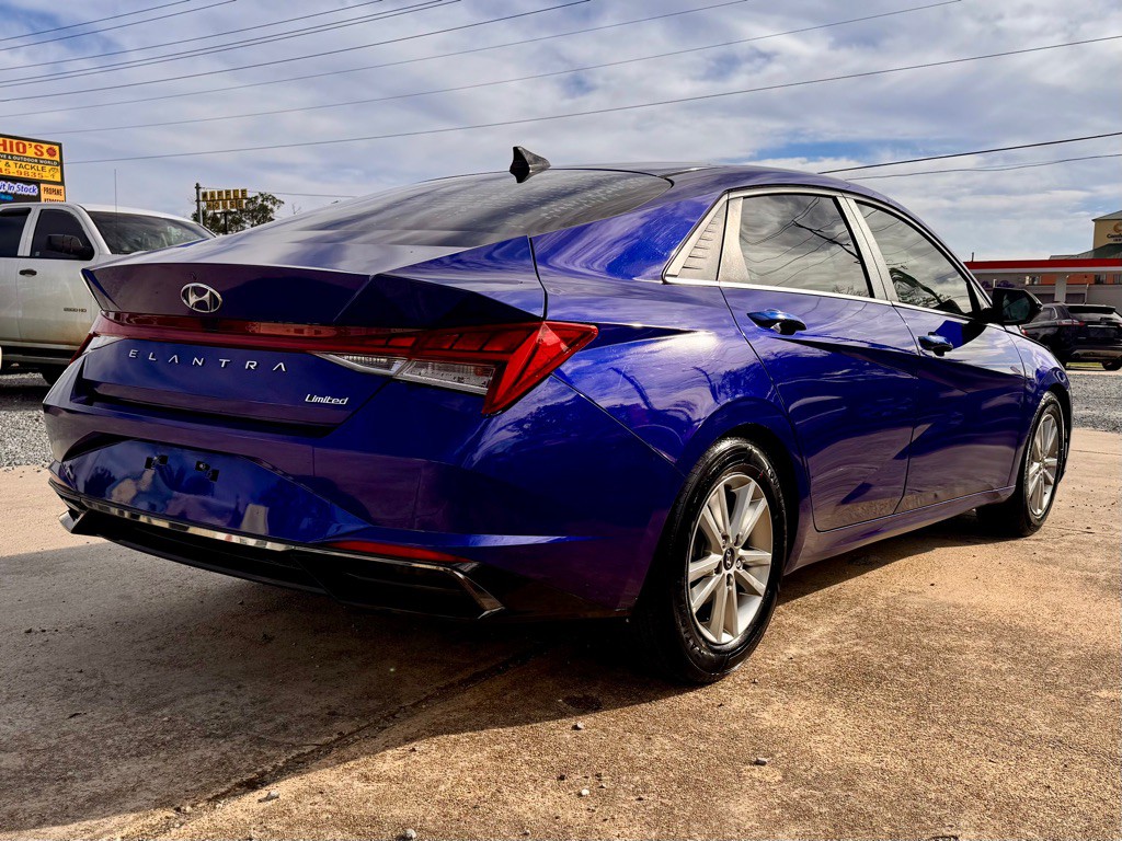 2021 Hyundai Elantra Image 5