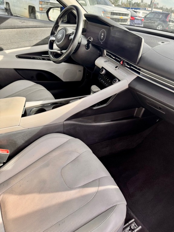 2021 Hyundai Elantra Image 11