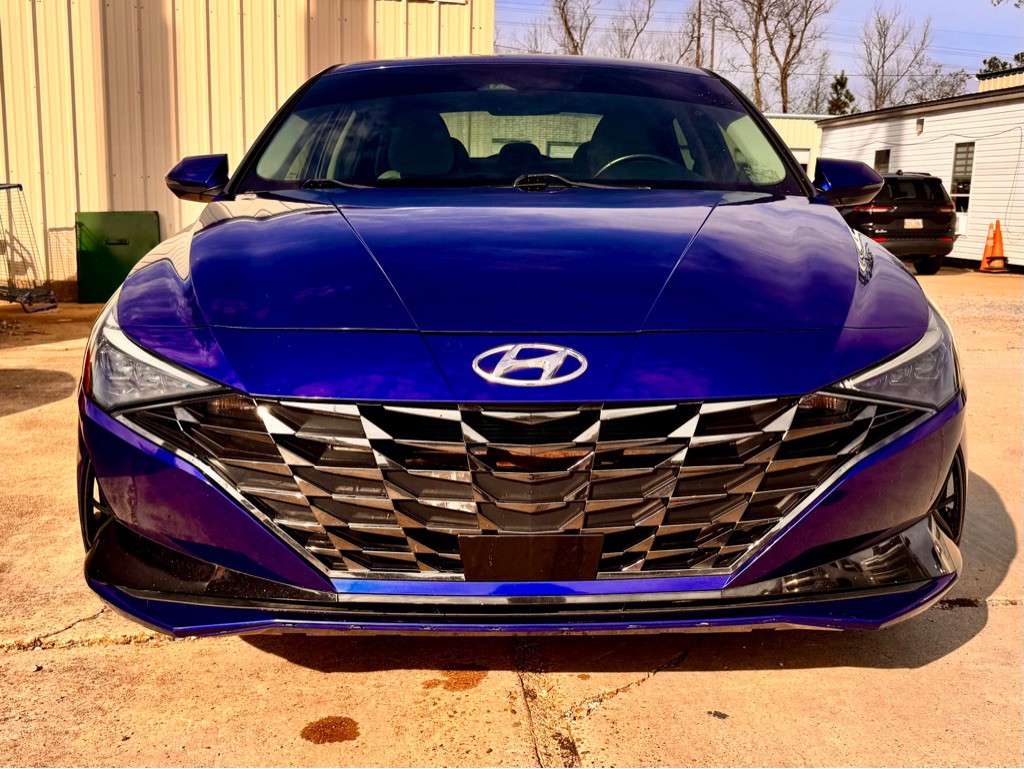 2021 Hyundai Elantra Image 2
