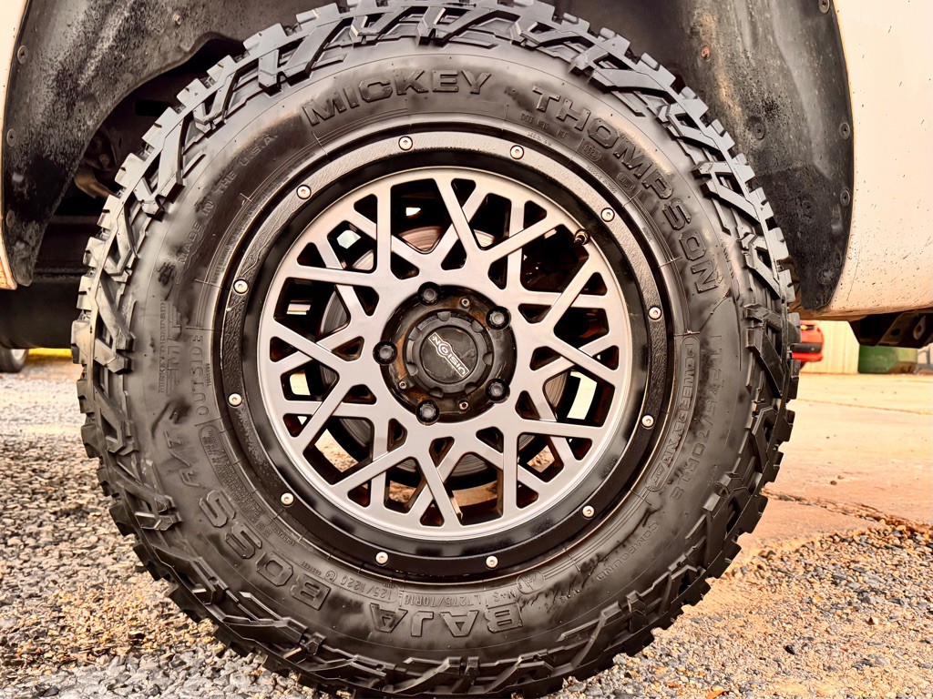 2014 Toyota Tundra Image 9