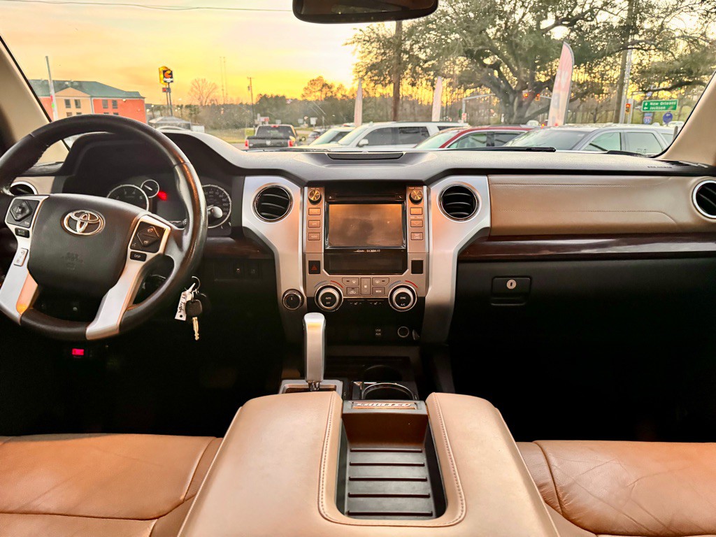 2014 Toyota Tundra Image 12