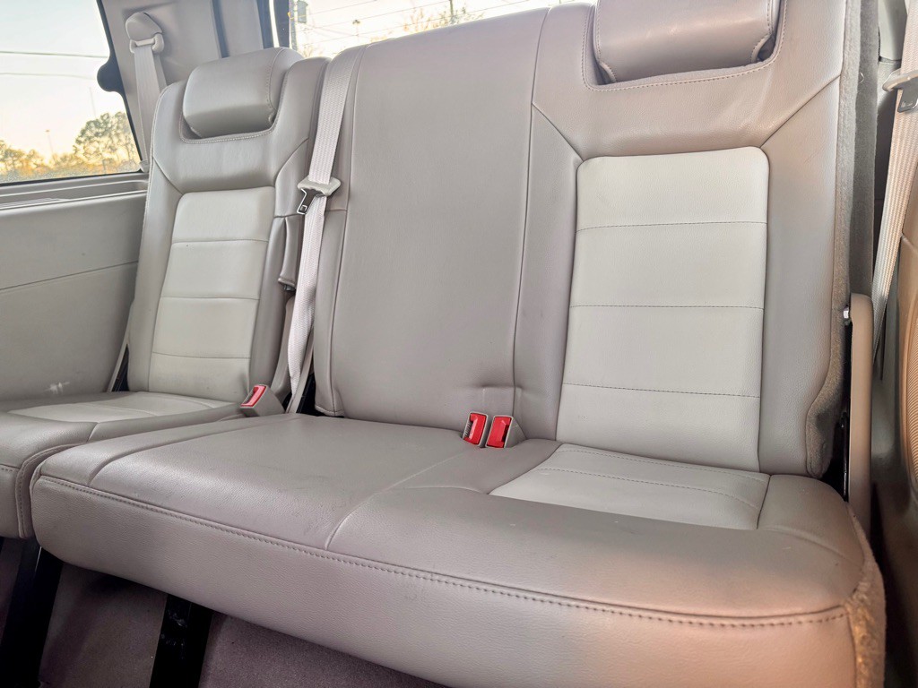 2004 Ford Expedition Image 13