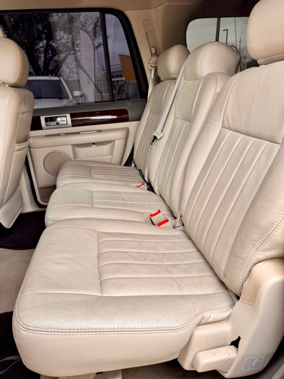 2004 Lincoln Navigator Image 14