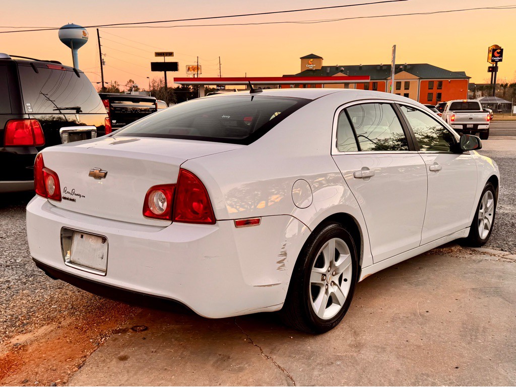 2010 Chevrolet Malibu Image 5