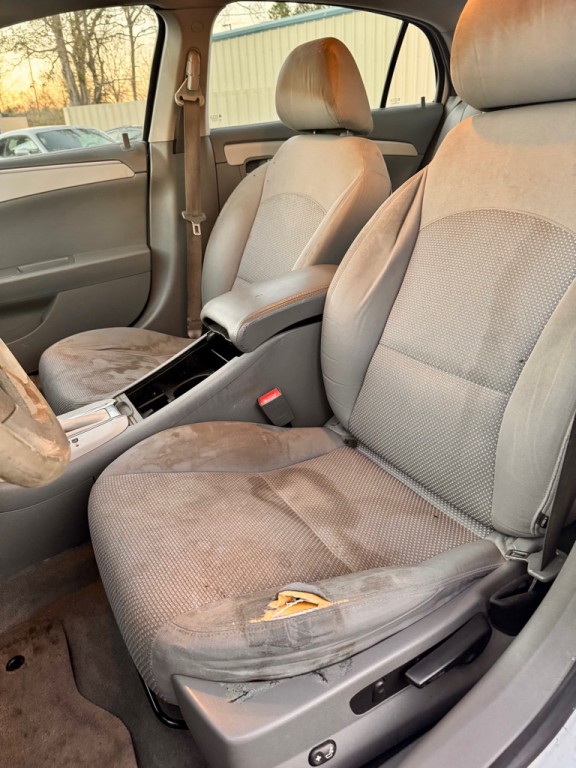 2010 Chevrolet Malibu Image 11