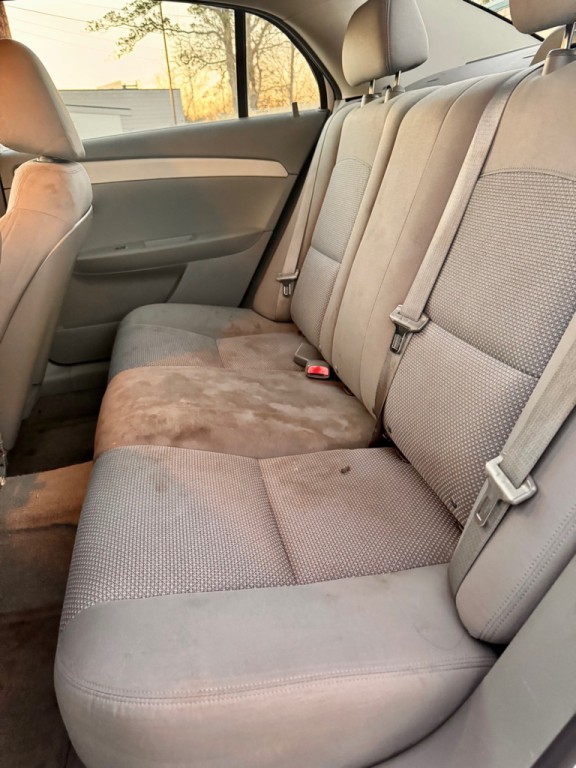 2010 Chevrolet Malibu Image 13