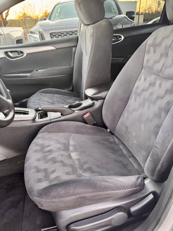 2013 Nissan Sentra Image 9