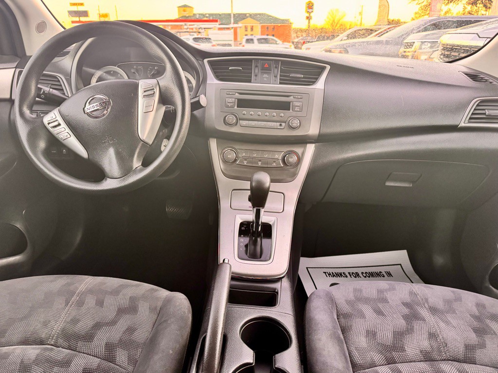2013 Nissan Sentra Image 10