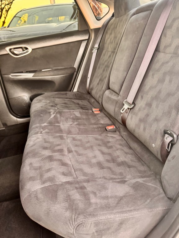2013 Nissan Sentra Image 12