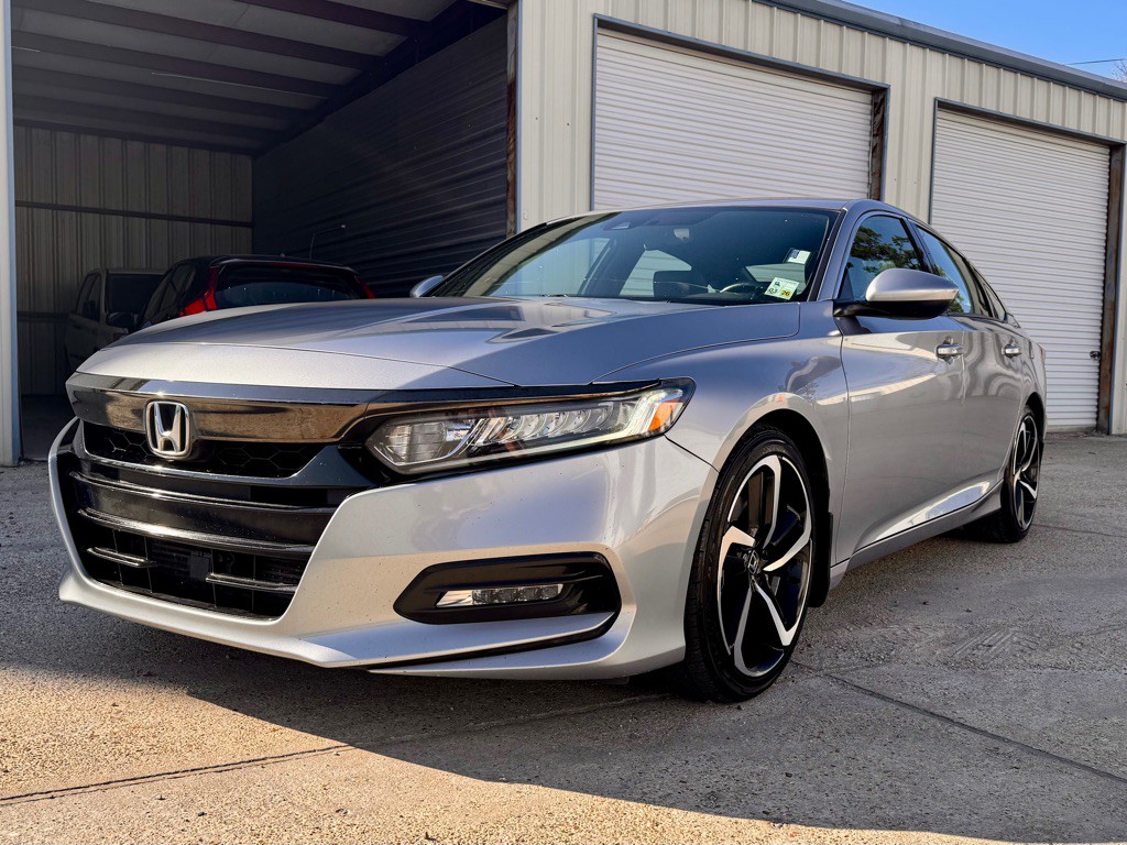 2018 Honda Accord Image 1