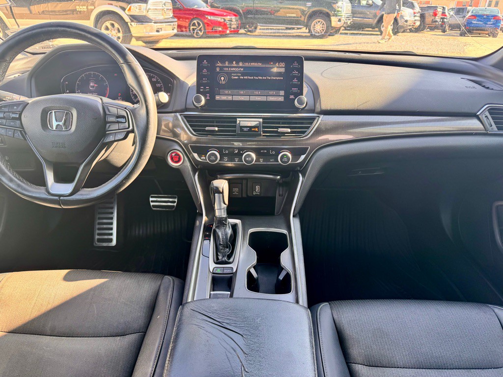 2018 Honda Accord Image 12