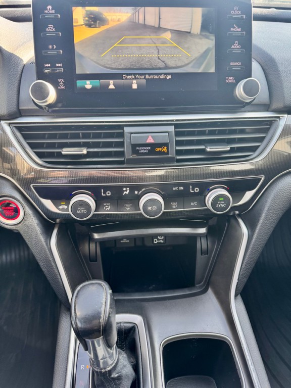 2018 Honda Accord Image 16