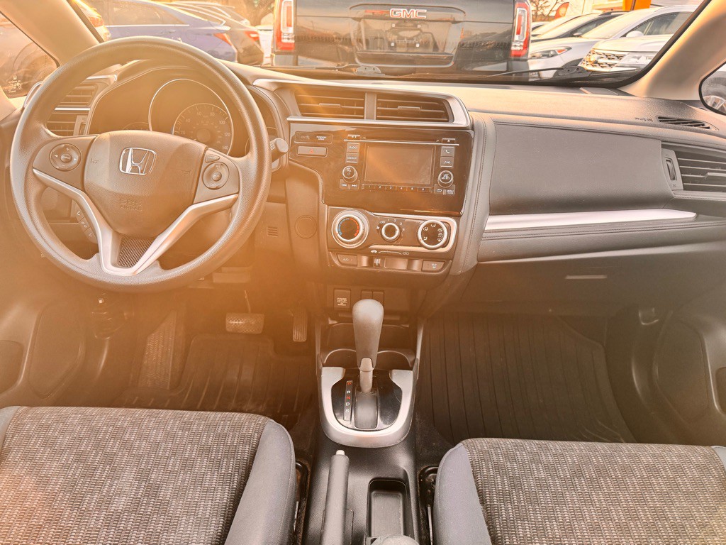 2017 Honda Fit Image 11