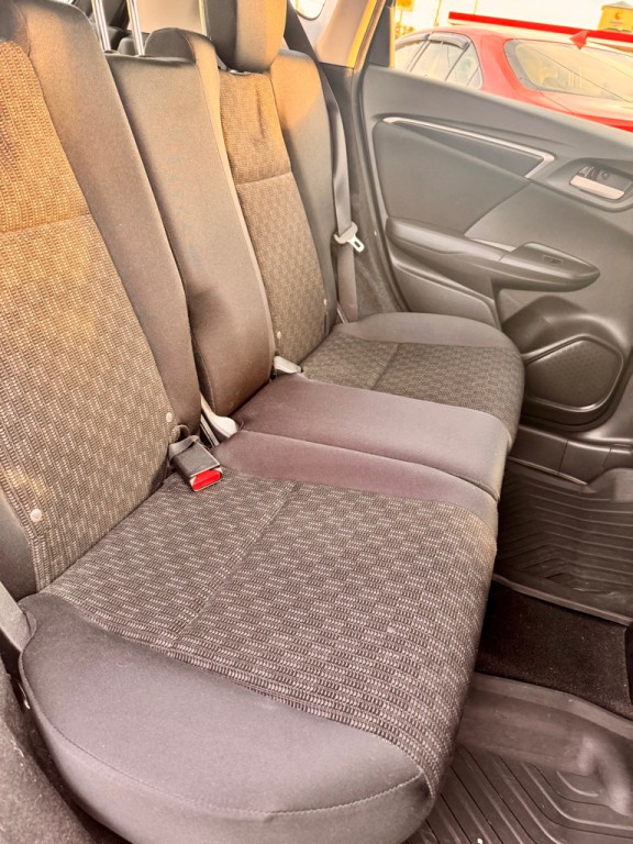 2017 Honda Fit Image 14