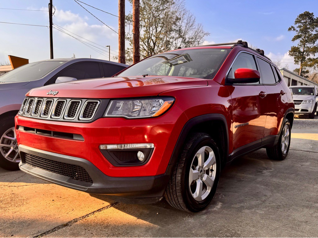 2018 Jeep Compass Image 1