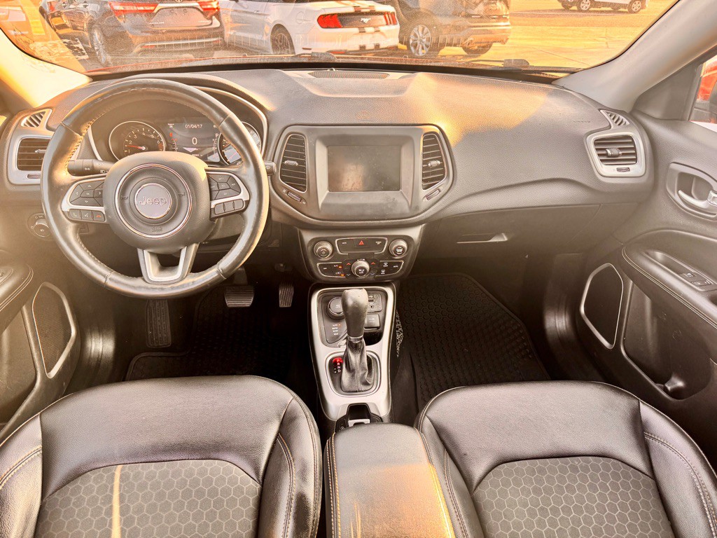 2018 Jeep Compass Image 10