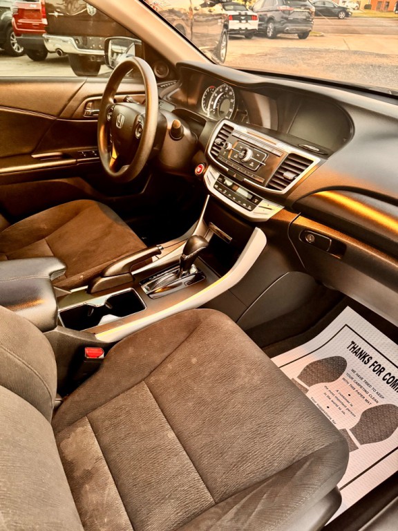 2015 Honda Accord Image 13