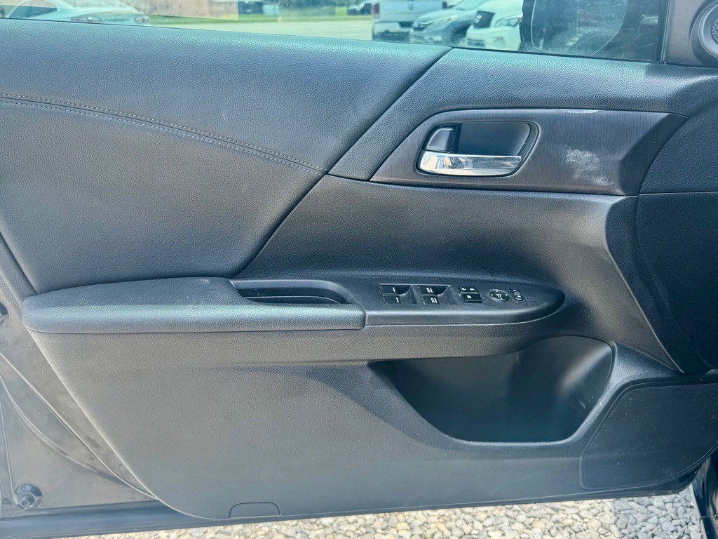 2015 Honda Accord Image 10